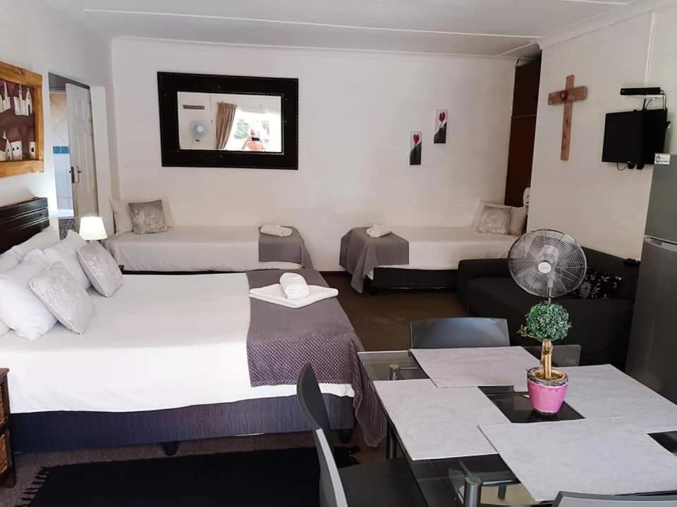 Aandrus Guesthouse Bloemfontein Exterior foto